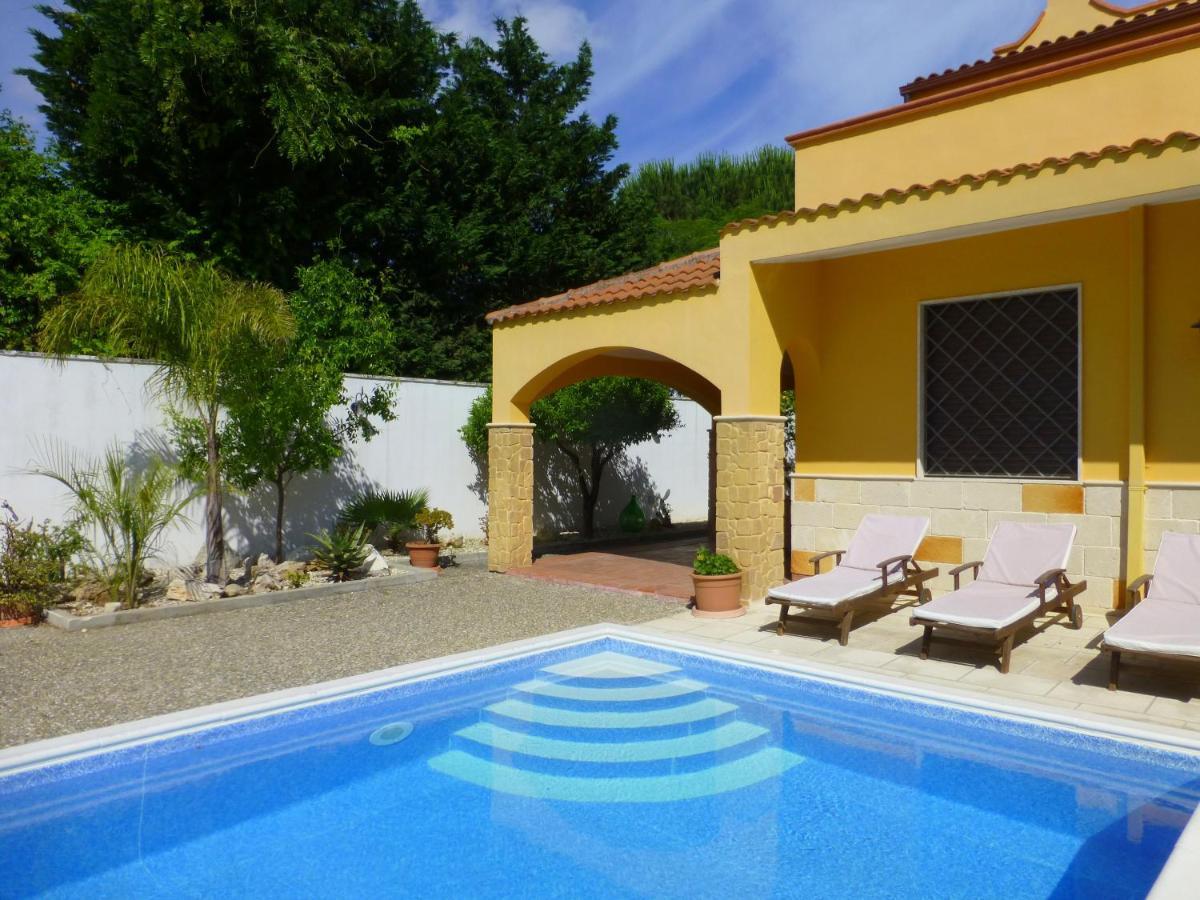 Lendinuso Villa Suzannah מראה חיצוני תמונה